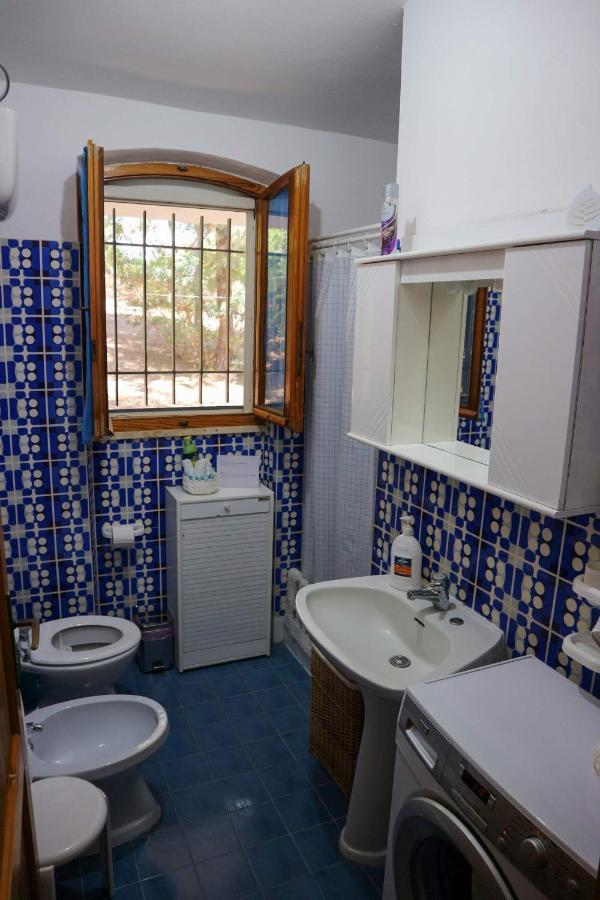 Villa Buonumore Porto Pino Exterior photo